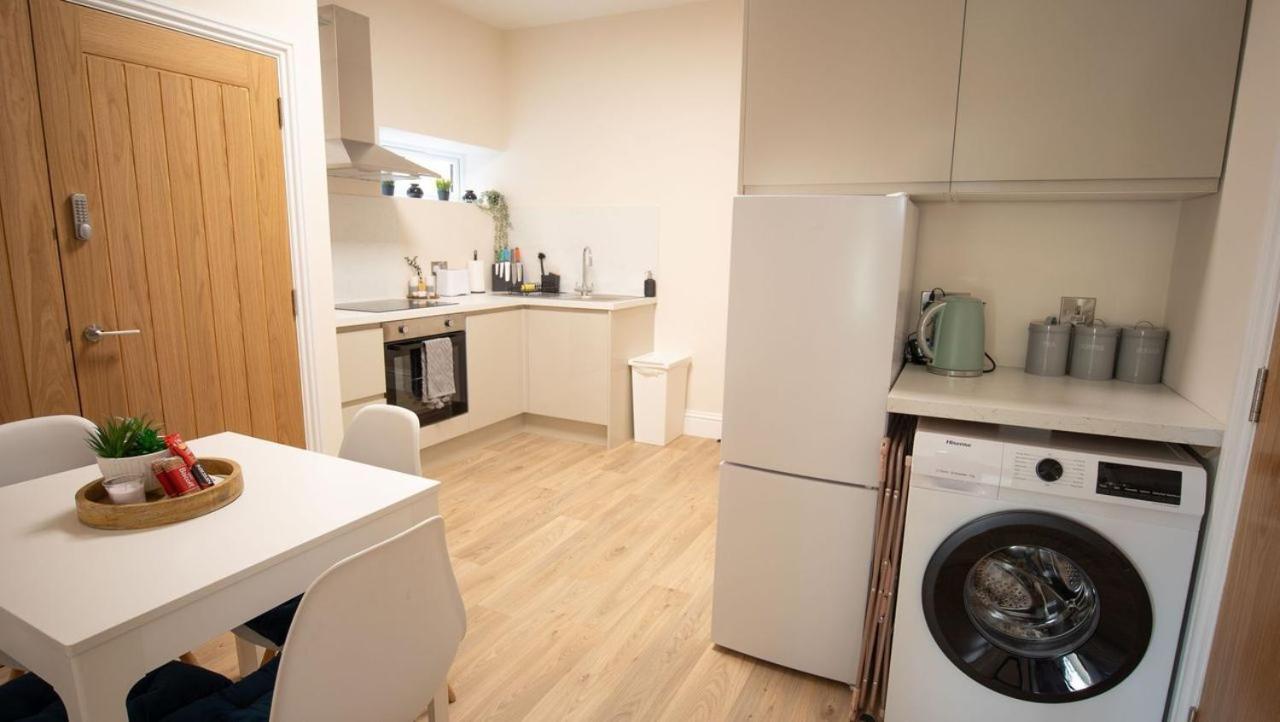 Treetop View Cosy Getaway In Eastbourne, Free Parking, Short And Long Stays, חדר תמונה
